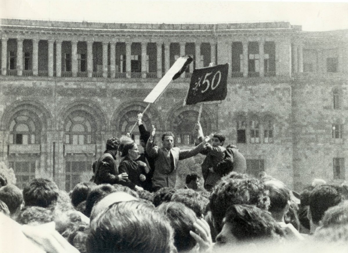 Demonstrators in 1965 calling on the Soviet Union to officially recognize the Armenian Genocide.