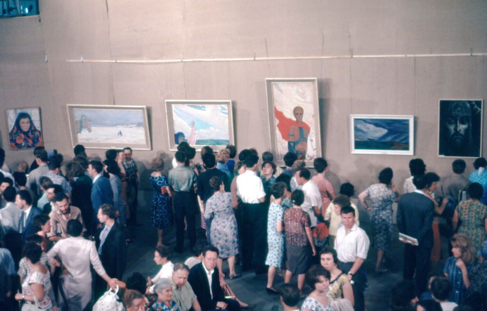 An art exhibition, probably in Moscow in 1964.