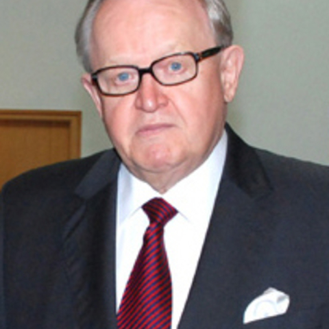 Martti Ahtisaari--ex-Finnish President and UN Special Envoy for negotiating for Kosovo Independence. He won a Nobel Prize for these efforts  