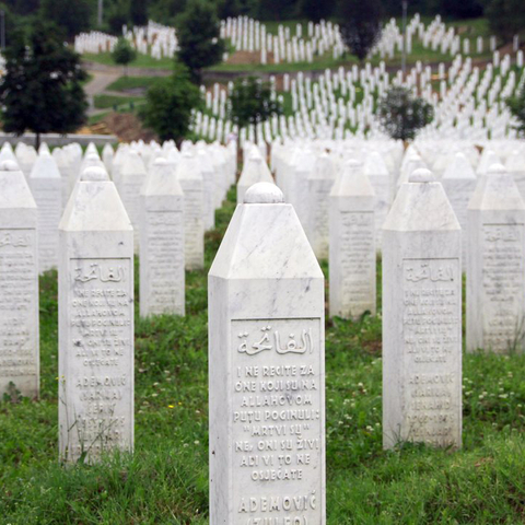 graveyard at memorial to Srebrenica