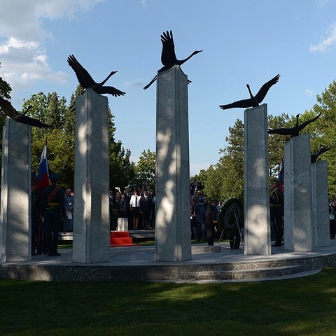 The 2016 dedication of a monument to Russian and Soviet soldiers.