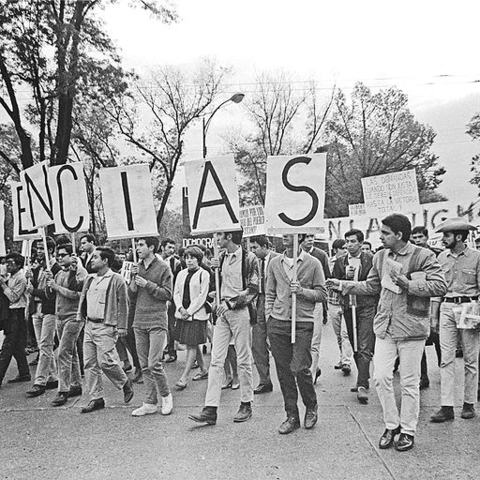Students demonstrating in August 1968 in Mexico.
