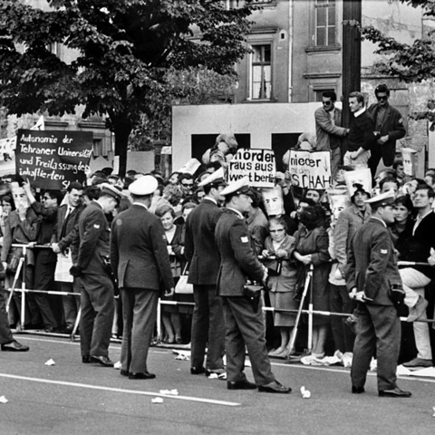 Protestors in 1967 at the Schöneberg Town Hall in Berlin.