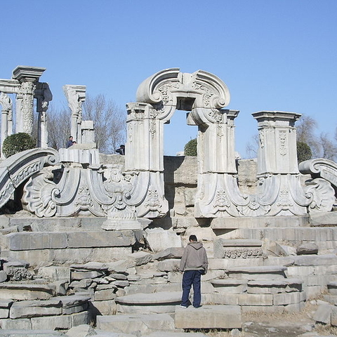 Ruins of the 'Western style' Xiyanglou complex.