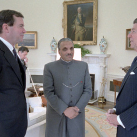 General Zia-ul-haq in the Oval Office with U.S. President Ronald Reagan.