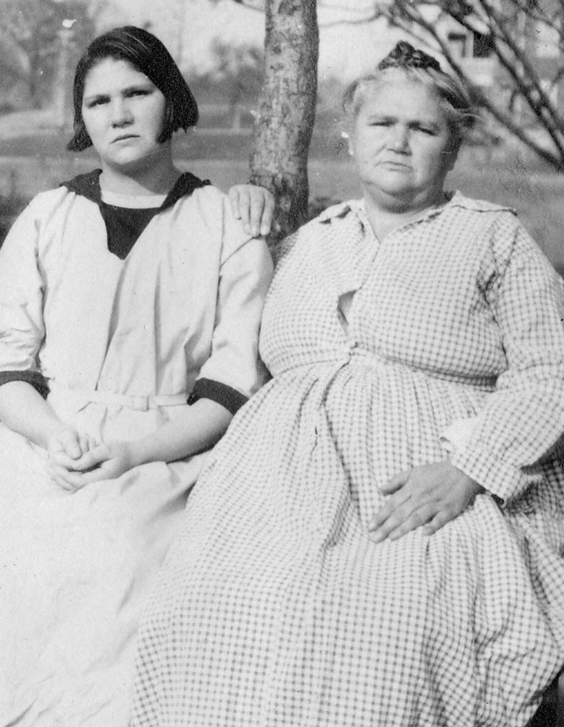 Carrie Buck and mother