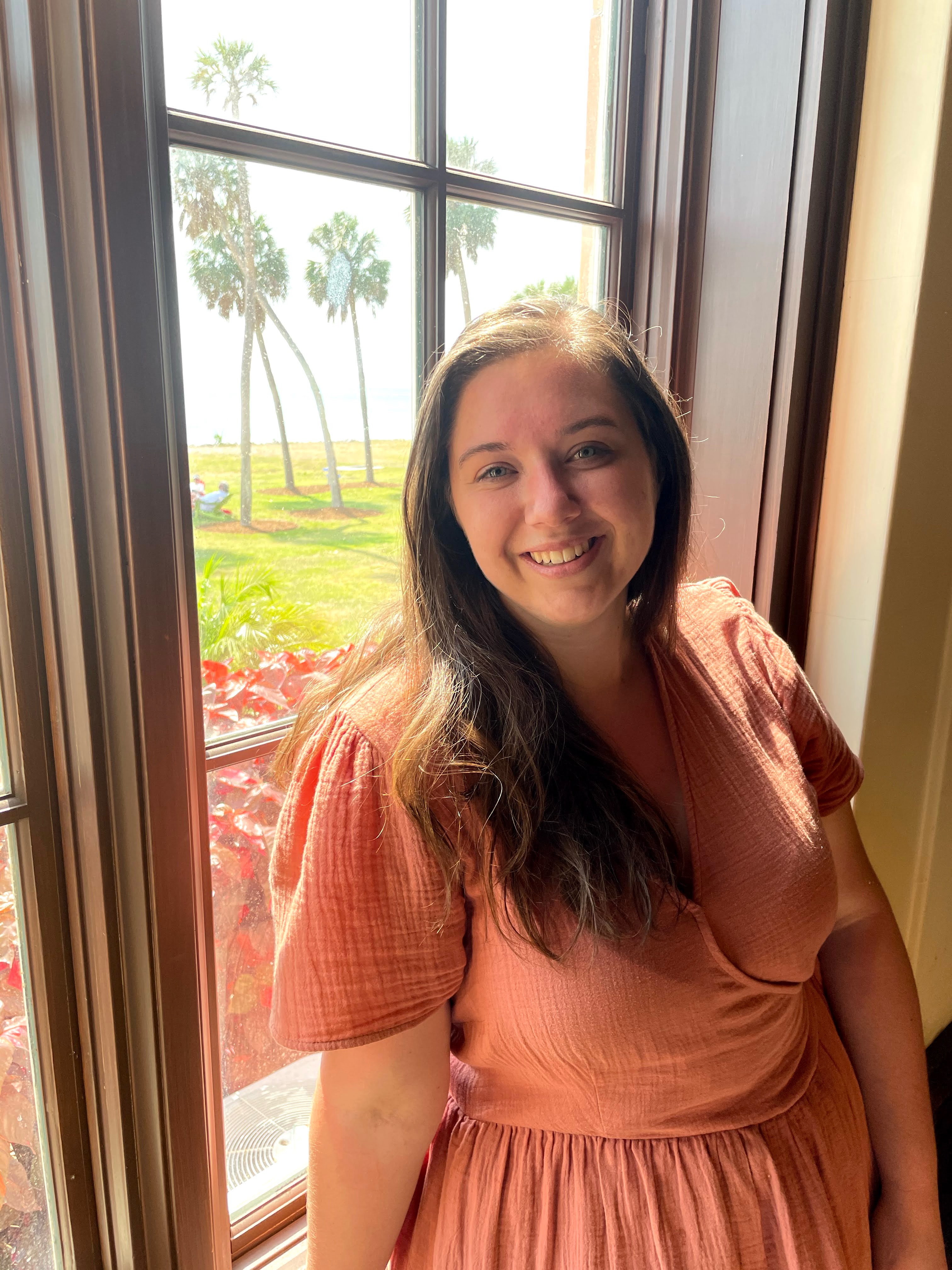 Emily Lovett Headshot