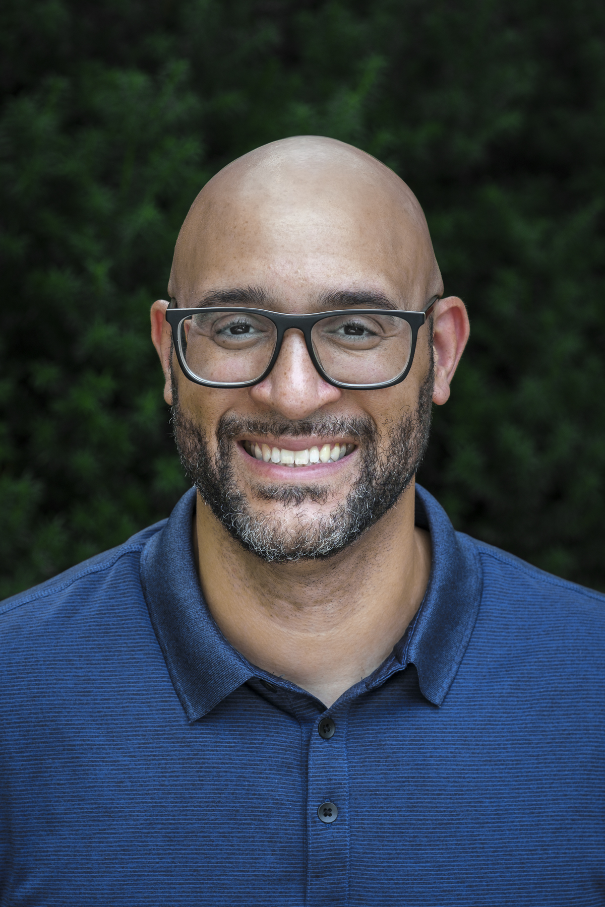 Louis Moore Headshot