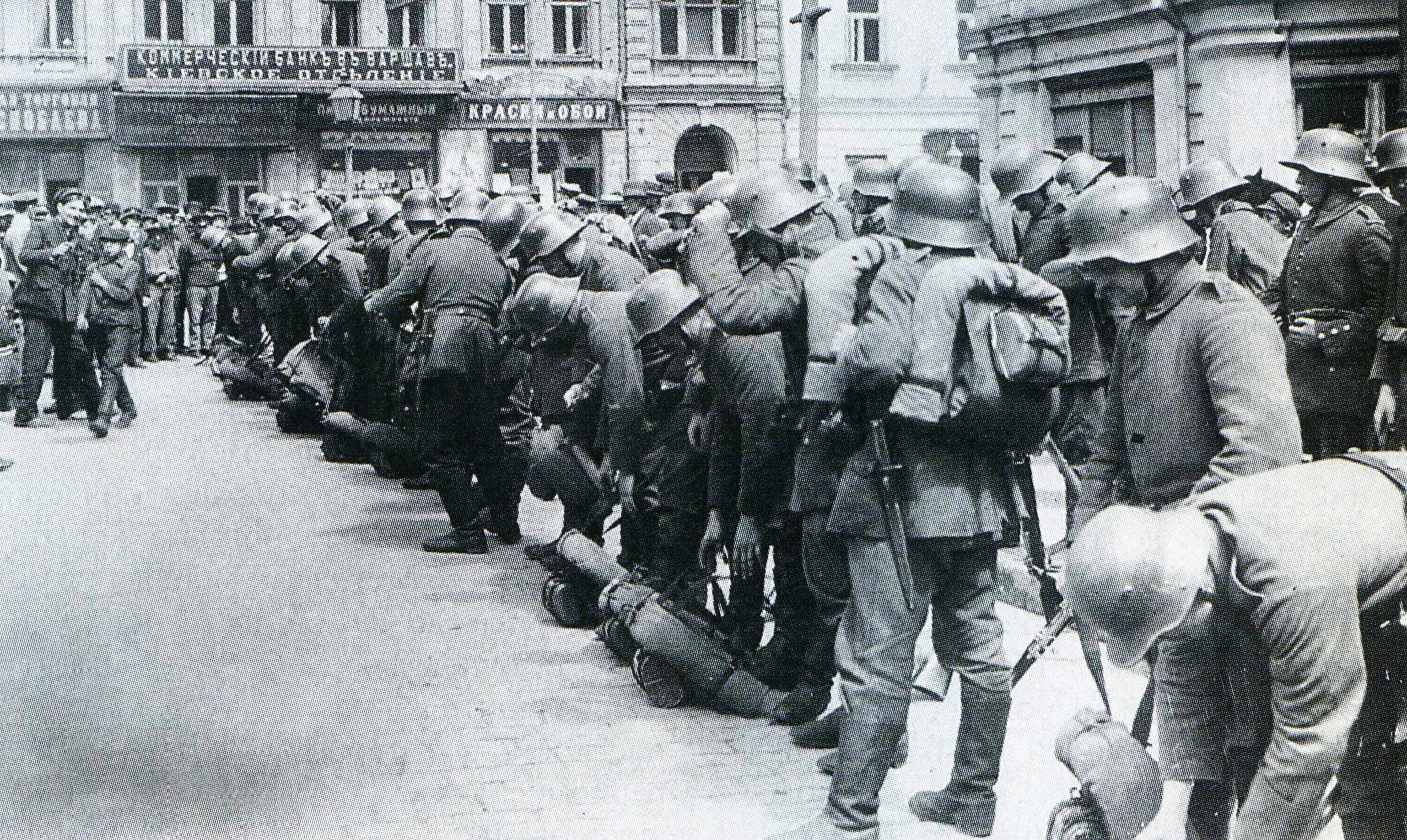 German troops in Kyiv, 1918.
