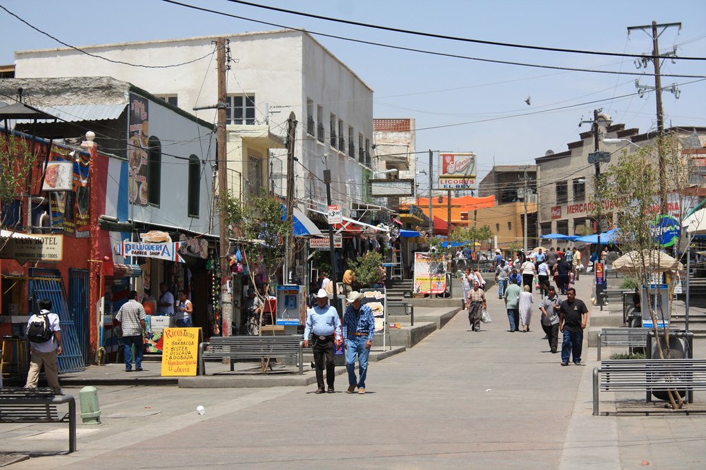 A street in Ciudad Juárez, México, 2008. (Image by Scazon)