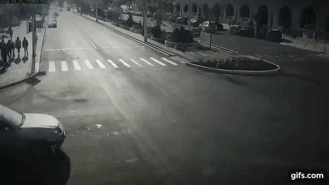Unidentified attackers fire an RPG at the Ministry of State Security building in Tiraspol on April 25, 2022. Gif created by the author from video footage.