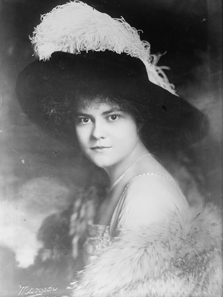 Henrietta Buckler Sieberling, ca. 1910-1915.