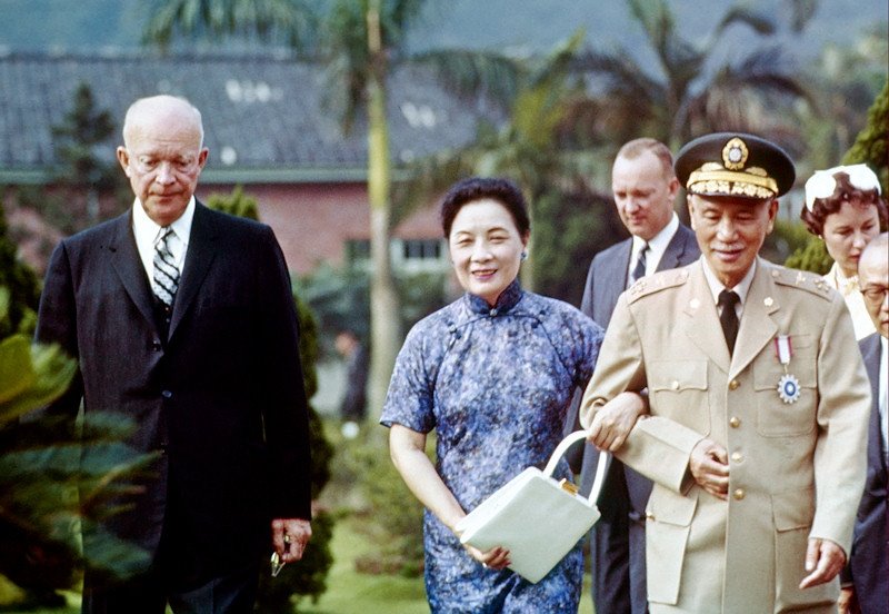  Chiang Kai-shek and U.S. President Dwight D. Eisenhower in 1960.