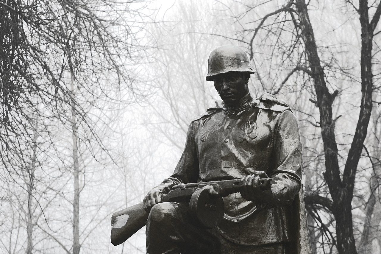 A monument to fallen Soviet soldiers in Ivanovka, Ukraine.