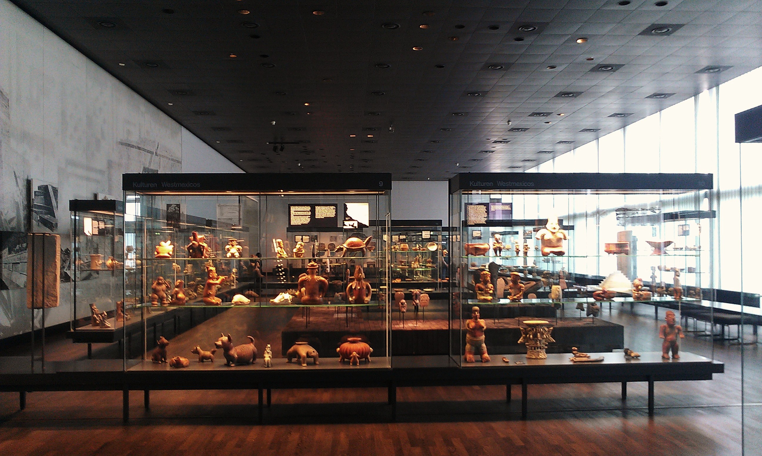 A gallery featuring Mesoamerican artifacts at the former Ethnological Museum of Berlin.