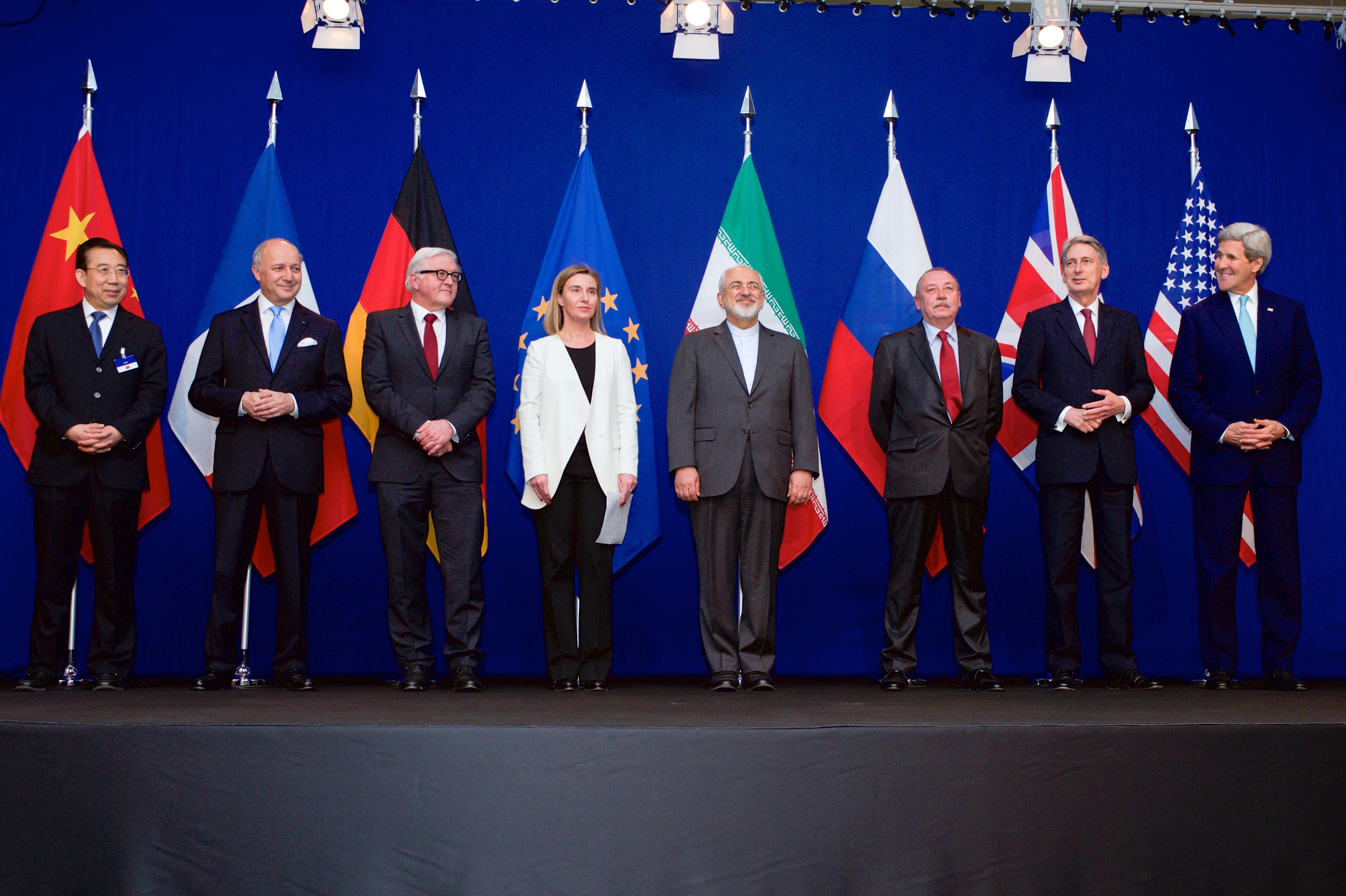 The ministers of foreign affairs and other officials from the P5+1 countries, the European Union and Iran while announcing the framework of the Joint Comprehensive Plan of Action on the Iranian nuclear program. 