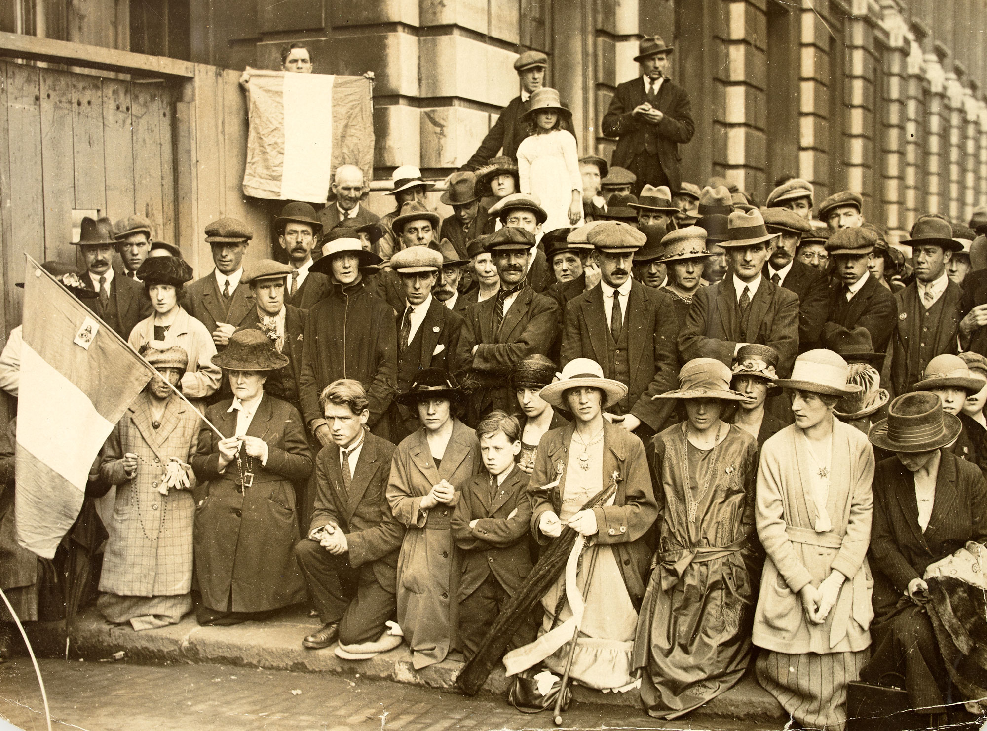 A prayer vigil outside the Anglo-Irish Treaty negotiations, July, 1921.