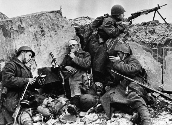 Soviet soldiers at Stalingrad, 1944.