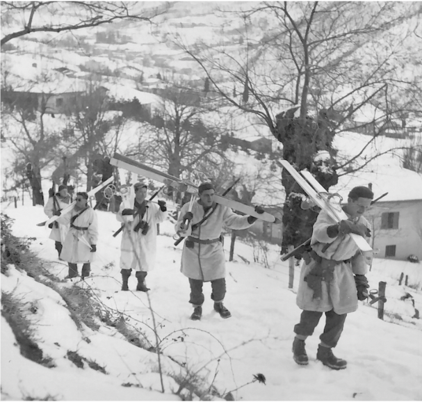 A recon team from the American 10th Mountain Division’s 86th Mountain Infantry Regiment patrols near Spigvana, northern Italy, January 21, 1945. Image courtesy of the Denver Public Library (DPL).