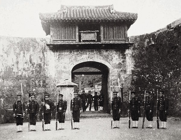 Japanese soldiers in front of Kankaimon gate at Shuri Castle, 1879.
