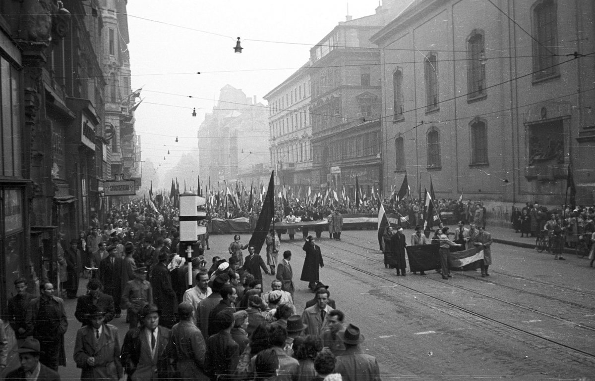 Hungarian protesters march in Budapest on October 25, 1956.