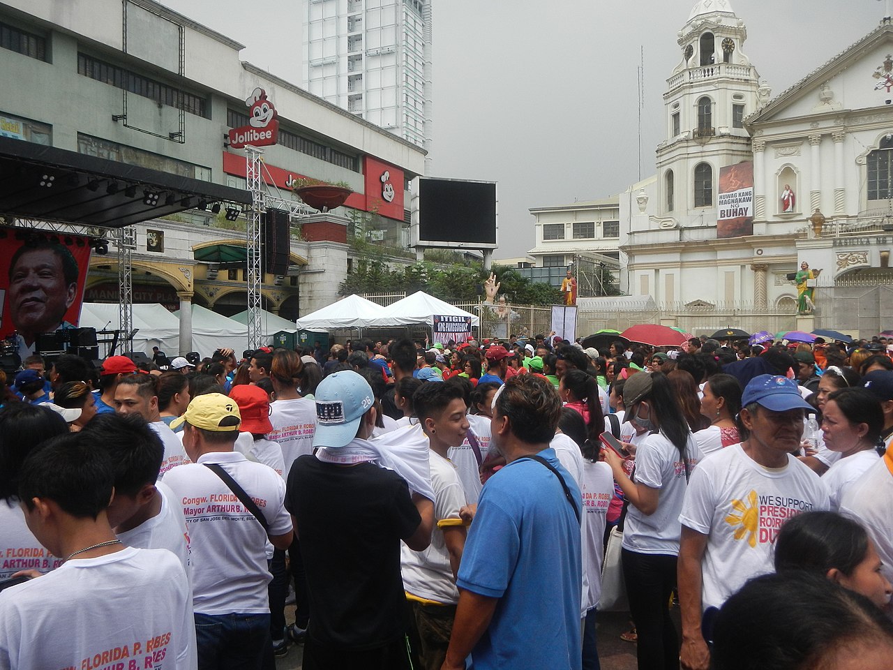 Supporters of President Duterte on the National Day of Protest.