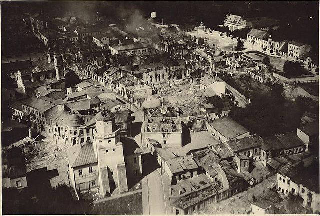 The city of Weilun was destroyed during the Luftwaffe bombing.