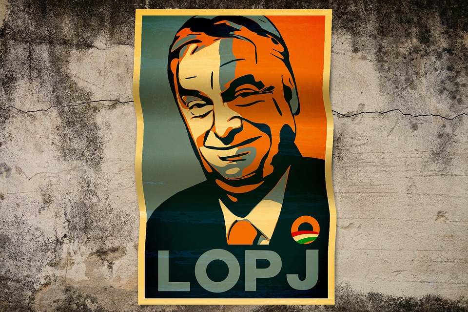 Orbán on a poster referencing the Barrack Obama 'Hope' poster.