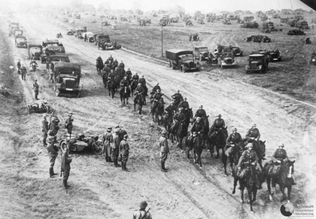 German cavalry and motorized units.