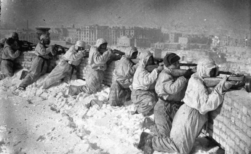 Soviets defend a position in Stalingrad in 1943