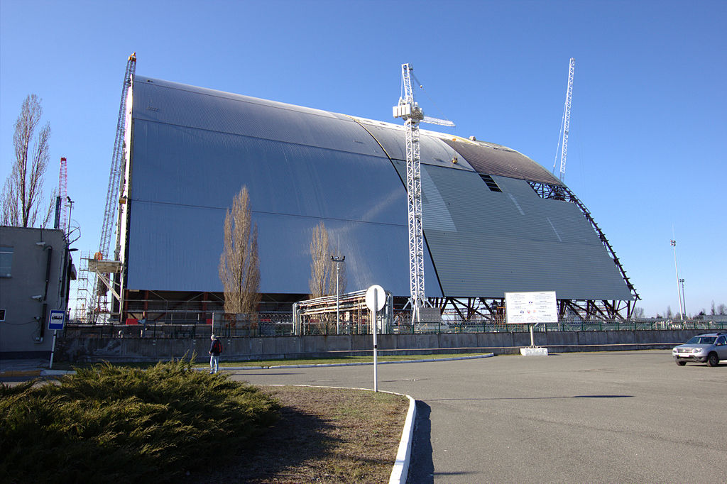 New Safe Confinement nearing completion.