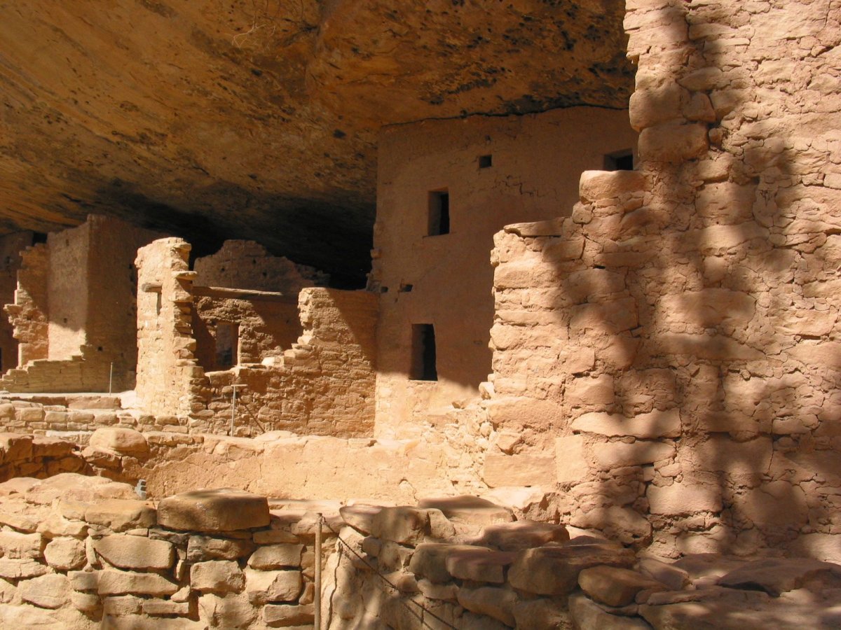 Ancient pueblo cliff dwelling at Mesa Verde, southwestern Colorado.