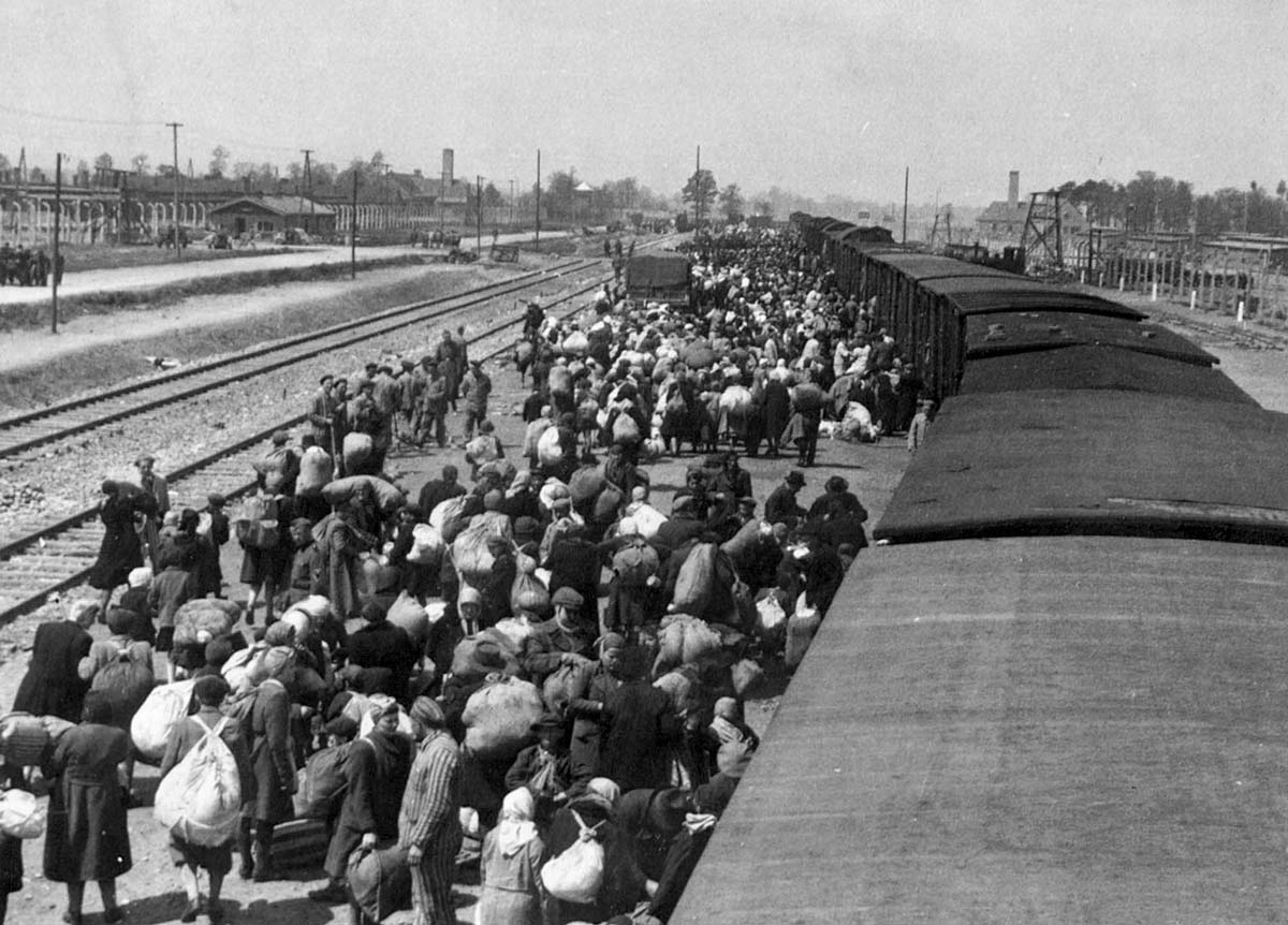Jews arriving at the camps.