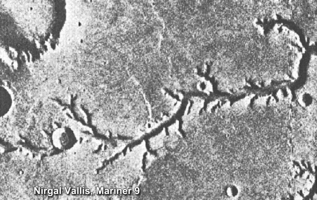 Mariner 9 saw strange features on the Martian surface.