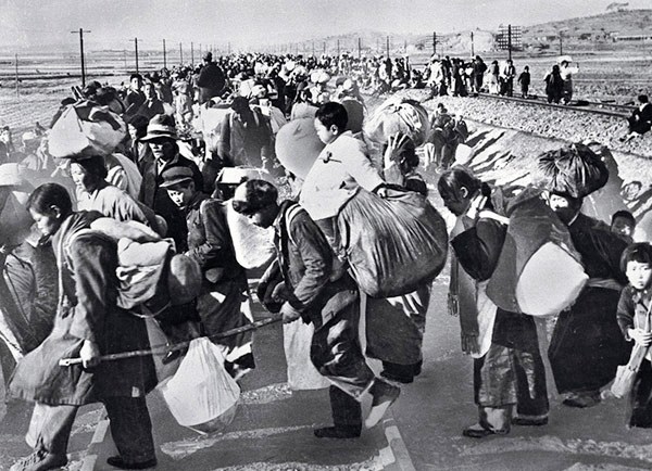 South Korean refugees, 1950.