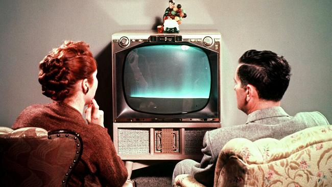 Television rapidly became a dominant form of media.