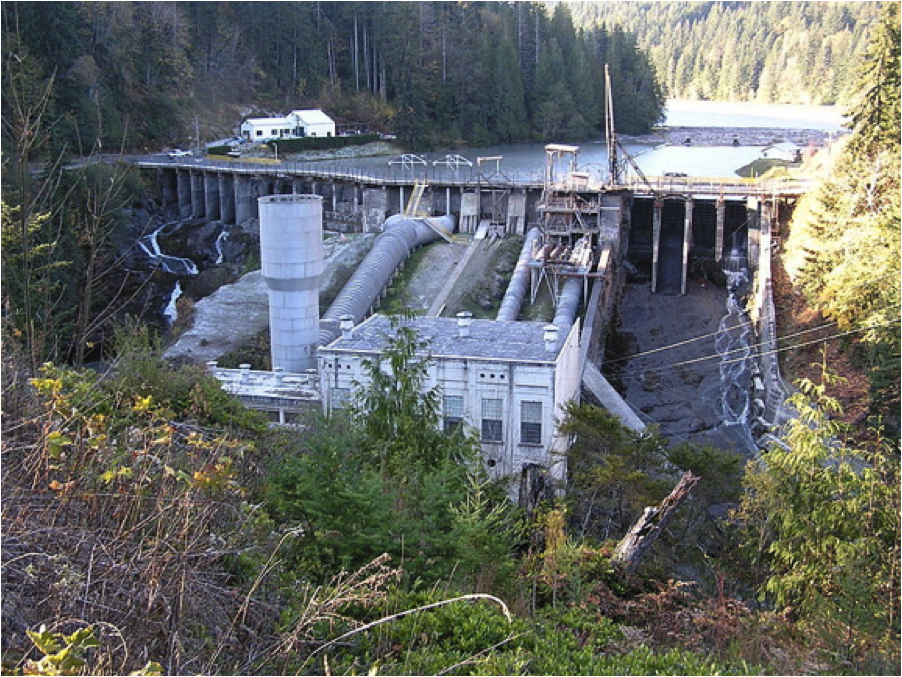 A photo of the Elwha Dam.