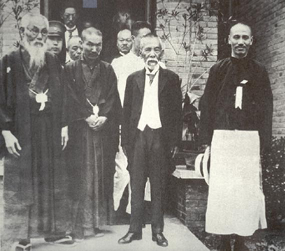 Mitsuru Toyama in 1928 with future prime ministers of Japan and China.