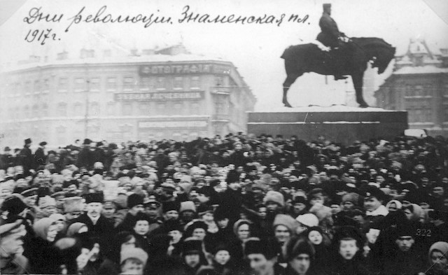 Znamenskaia Square in Petrograd during the February Revolution.