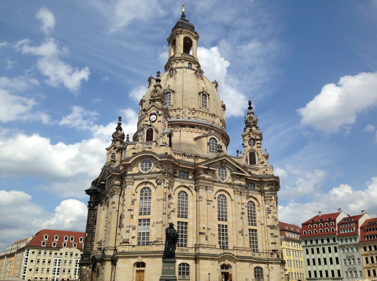 The reconstructed Frauenkirche located in the center of the Altstadt.