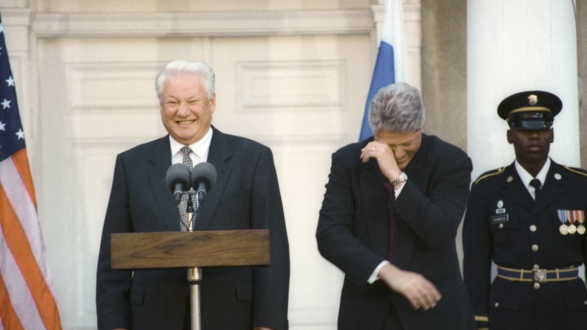 U.S. President Bill Clinton and Russian President Boris Yeltsin.