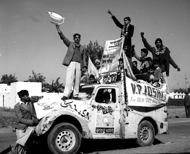 Jana Sangh supporters campaigning in New Delhi in 1952
