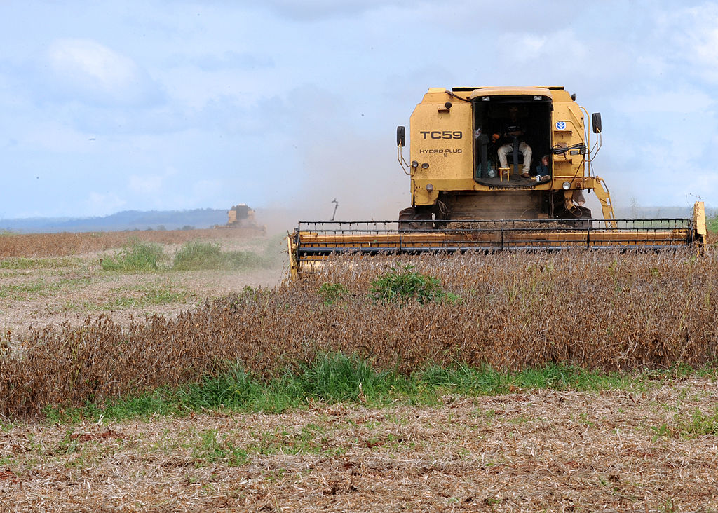 Harvesting soybeans in 2009 in Mato Grosso, Brazil.