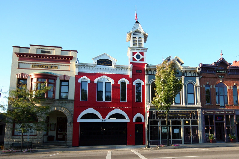 The downtown square of the City of Medina in Ohio.