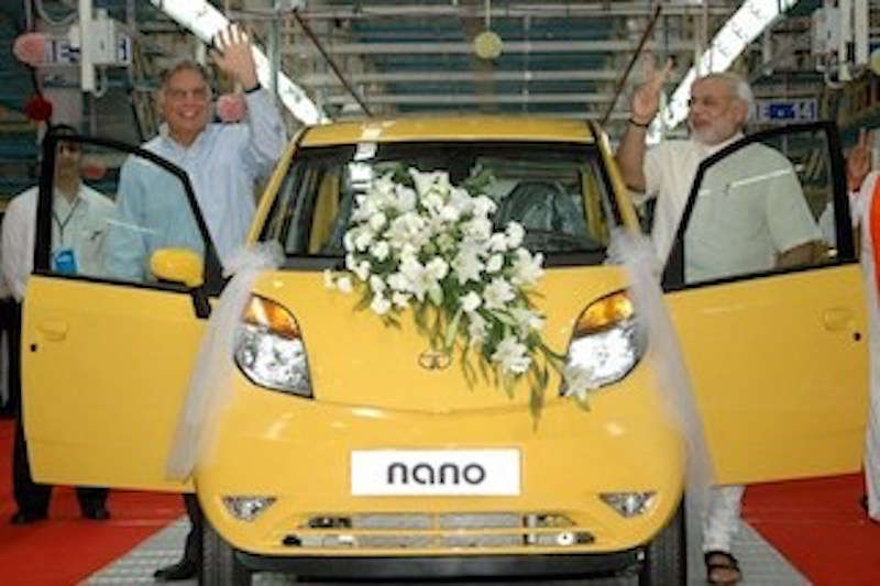 Indian industrialist, Ratan Tata, with Gujarat’s Chief Minister, Narendra Modi, in 2010