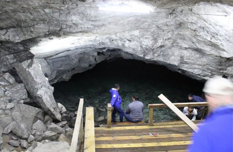 Underground lake inside the Konyr-Aulie cave.