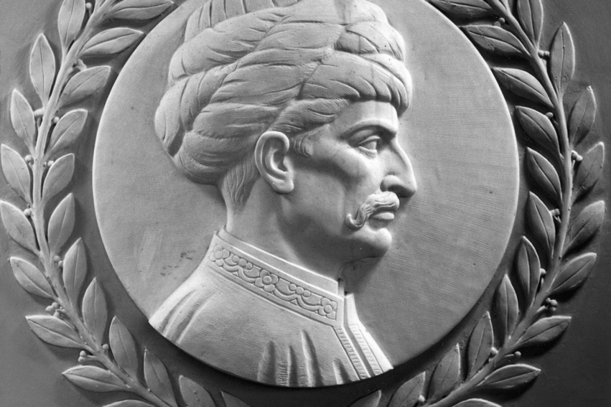 This bas-relief of Süleyman appears above the gallery doors of the House Chamber in the U.S. Capitol.