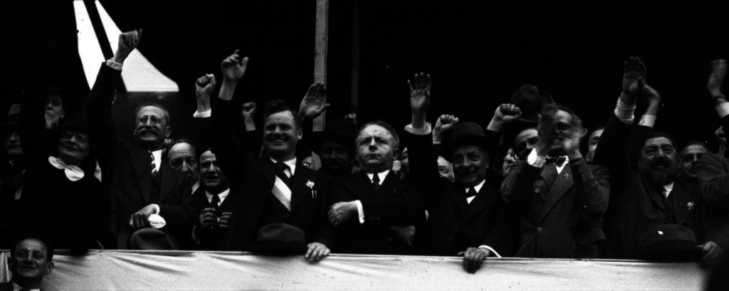 Elections in 1936 brought a leftist coalition known as the Front Populaire to power.
