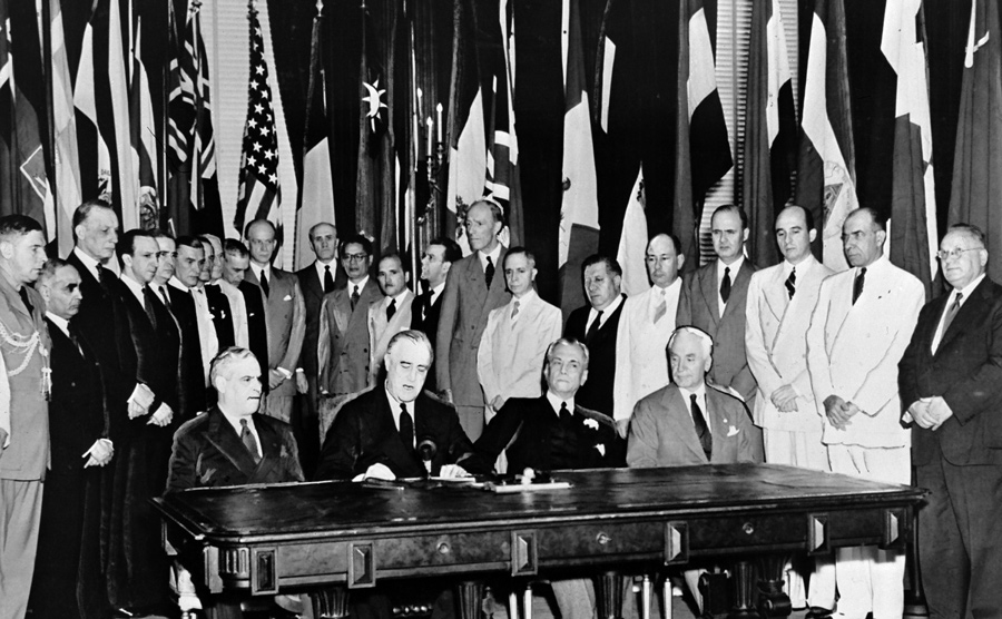 Representatives of 26 Allied nations signing the 'Declaration by United Nations.'