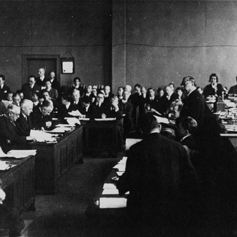 Chinese delegates addressing the League of Nations.